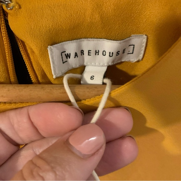 Warehouse mustard yellow shift pleated hem dress UK size 6. US 2. SKU I6 - Picture 3 of 14